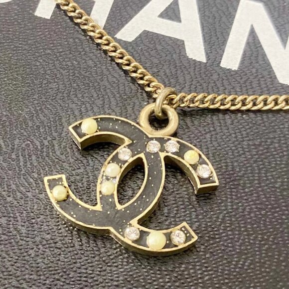 CHANEL Black CC Logo Rhinestone Pearl Necklace 17" Gold Tone 07A Auth #0400
